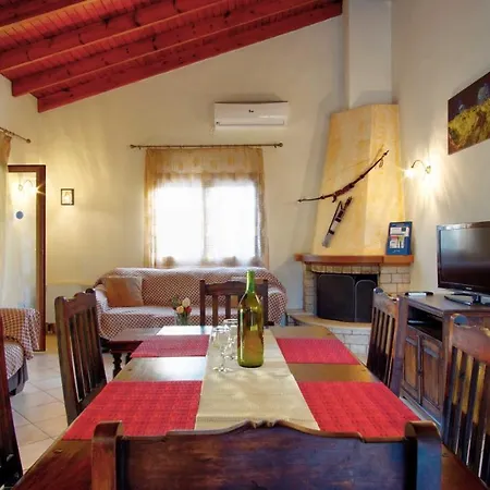 Villa Lefki